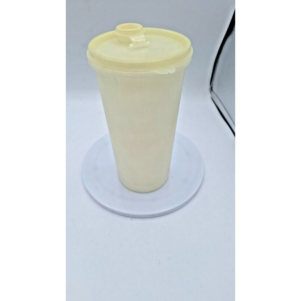Tupperware Sheer 48 oz Juice Container  #261‎ #563 #564 Handolier Lid Vtg